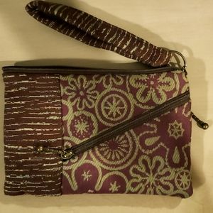 Maruca handmade wristlet wallet/handbag/clutch. Cranberry and kakhi green.